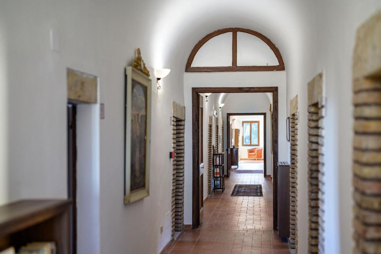 Convento Dei Cappuccini Hostel Tolfa Luaran gambar