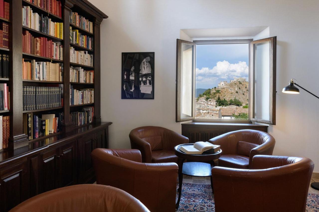 Convento Dei Cappuccini Hostel Tolfa Luaran gambar